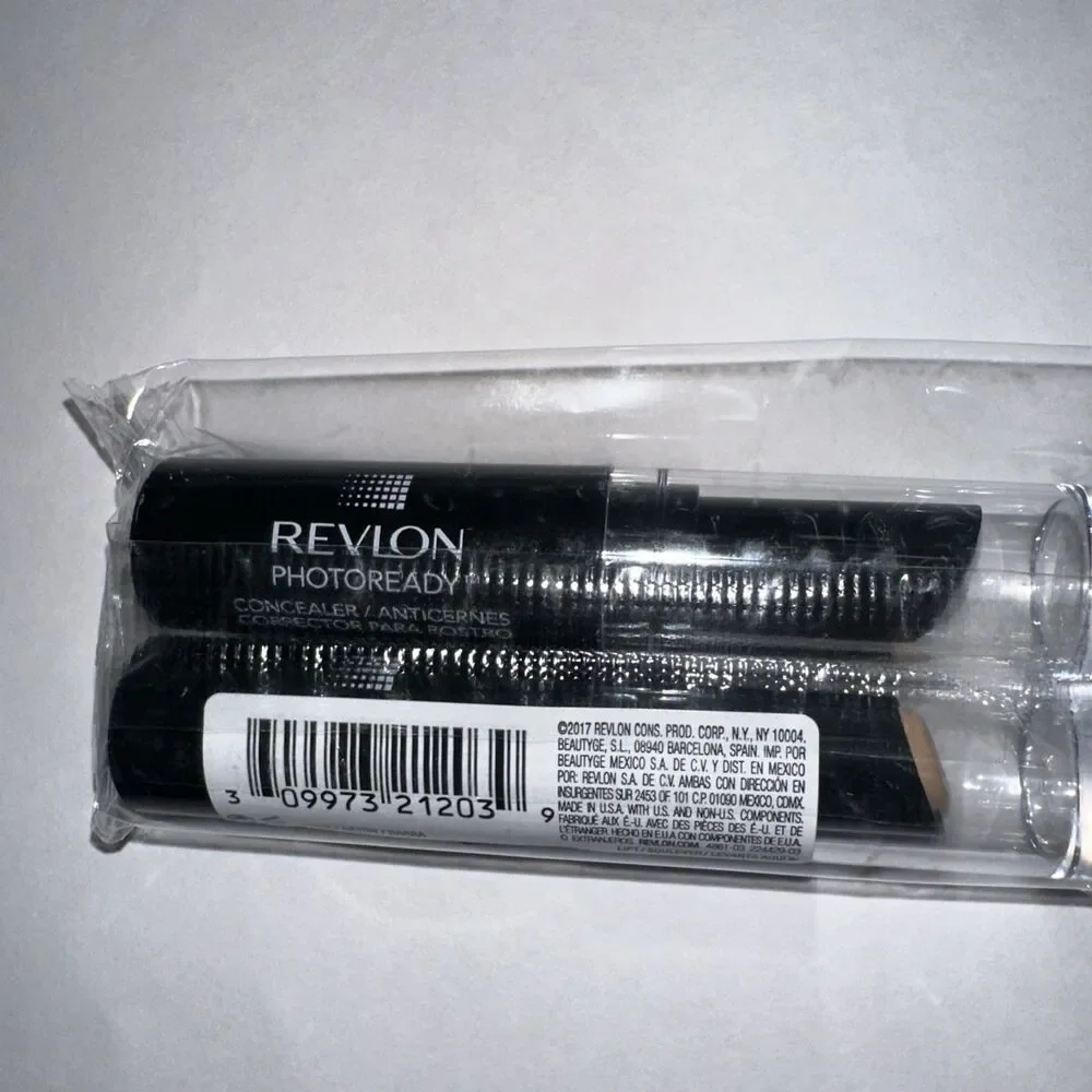Revlon Photoready Concealer Light Medium #003 Brand New & Sealed X2